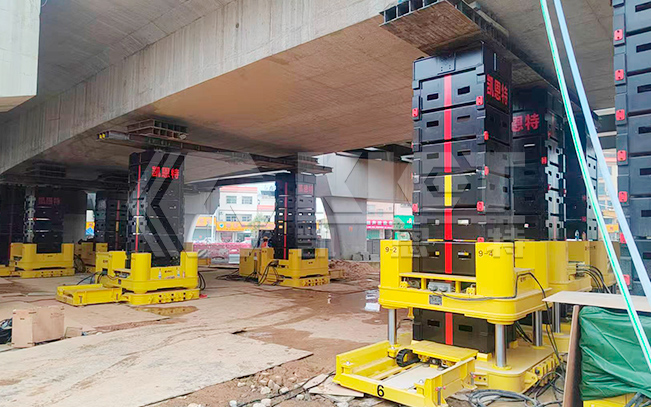 逐級墊高升降設備助力金龍大道3200噸橋梁拆除工程