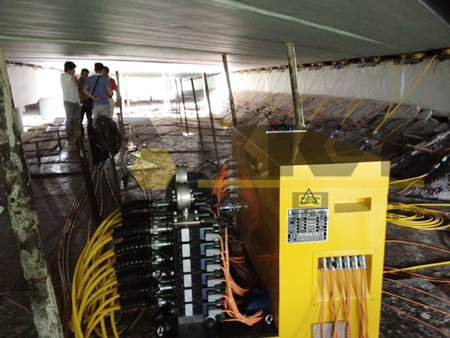 24點位PLC同步頂升液壓系統應用于京滬高速橋梁維修更換橡膠支座